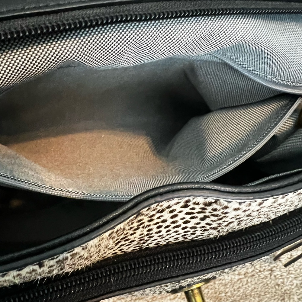 ❤️ Fossil Amelia White Cheetah Black Leather Backpack Shoulder Bag ZB7856504 FS - Picture 9 of 14
